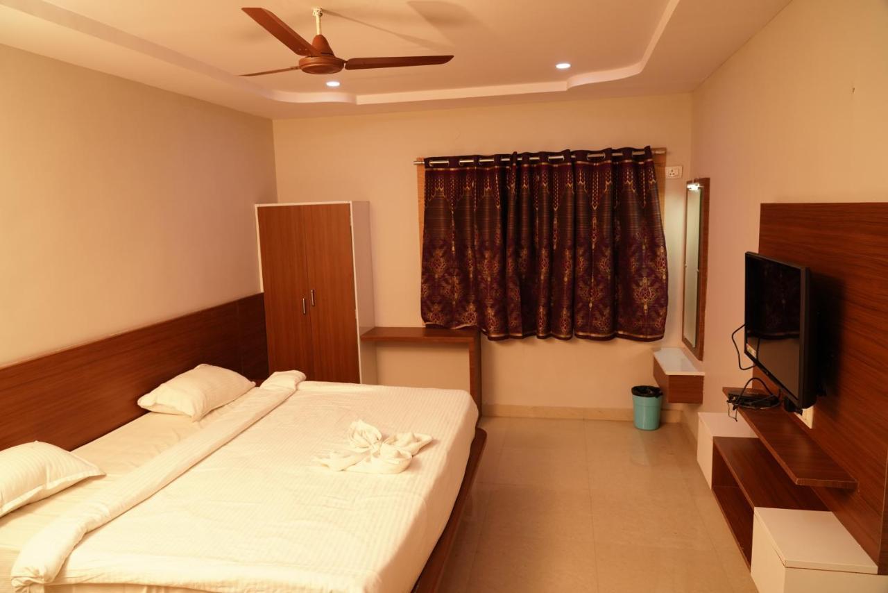 Swagath Residency Kākināda المظهر الخارجي الصورة